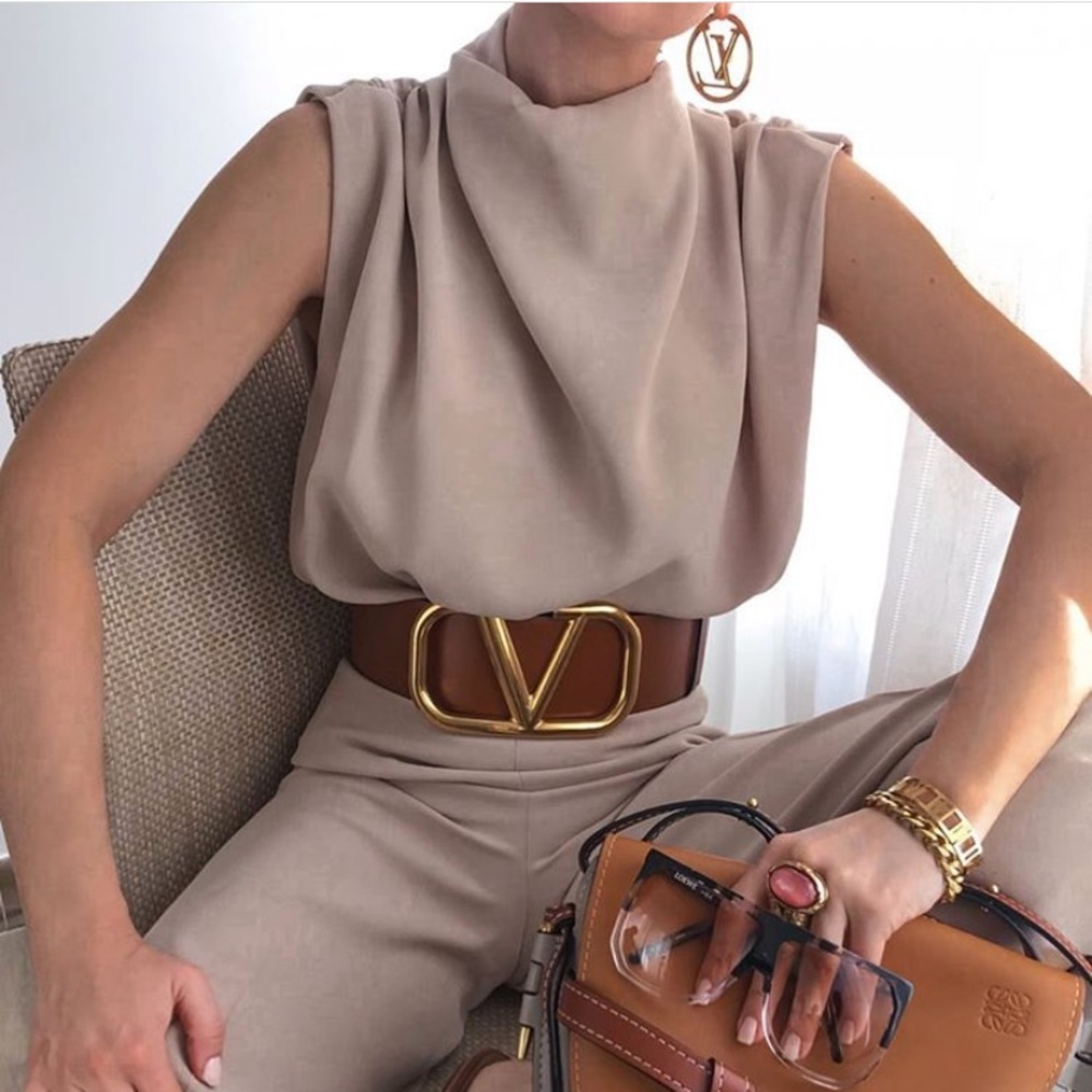 GORGEOUS ZARA NWT Pleated Blouse